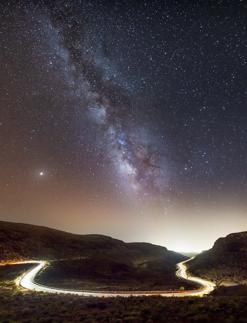 Traveling image